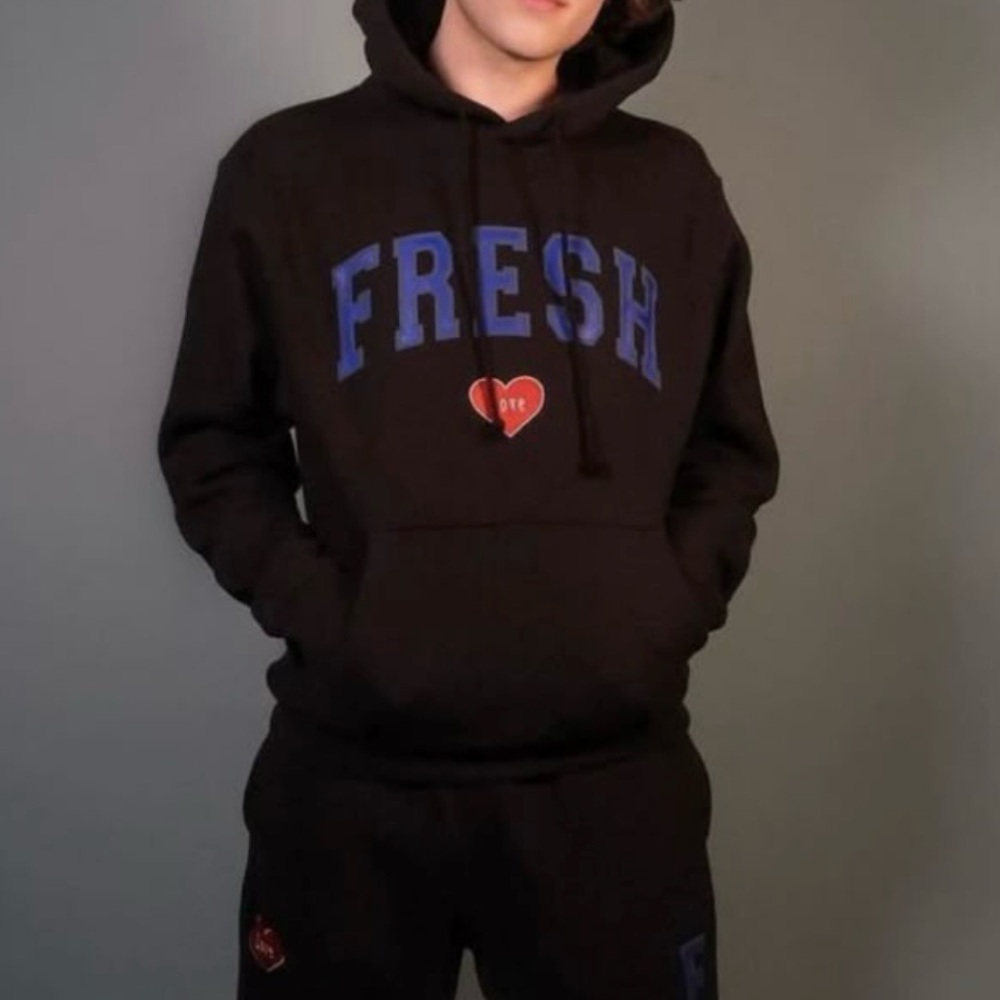 NWOT Fresh Love Pullover Hoodie Size Small